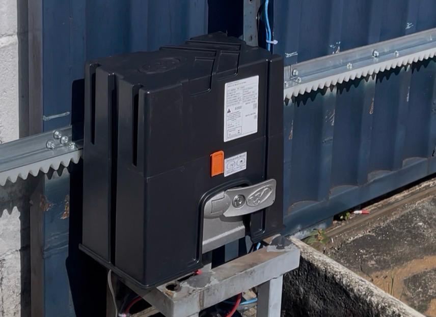 Automação de portão com peças originais e garantia de fábrica — Logseg Goiânia